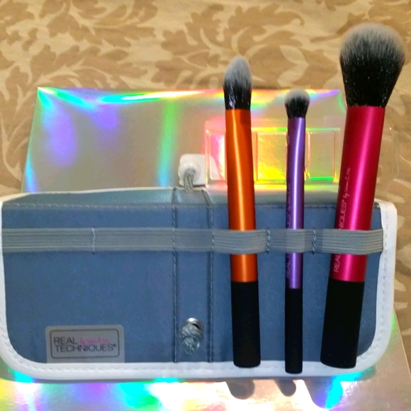 Real Techniques Other - NEW Real Techniques 4-piece Brush Set Essentials
